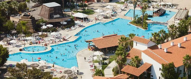 PortAventura Hotel: Theme Park Access Included Salou