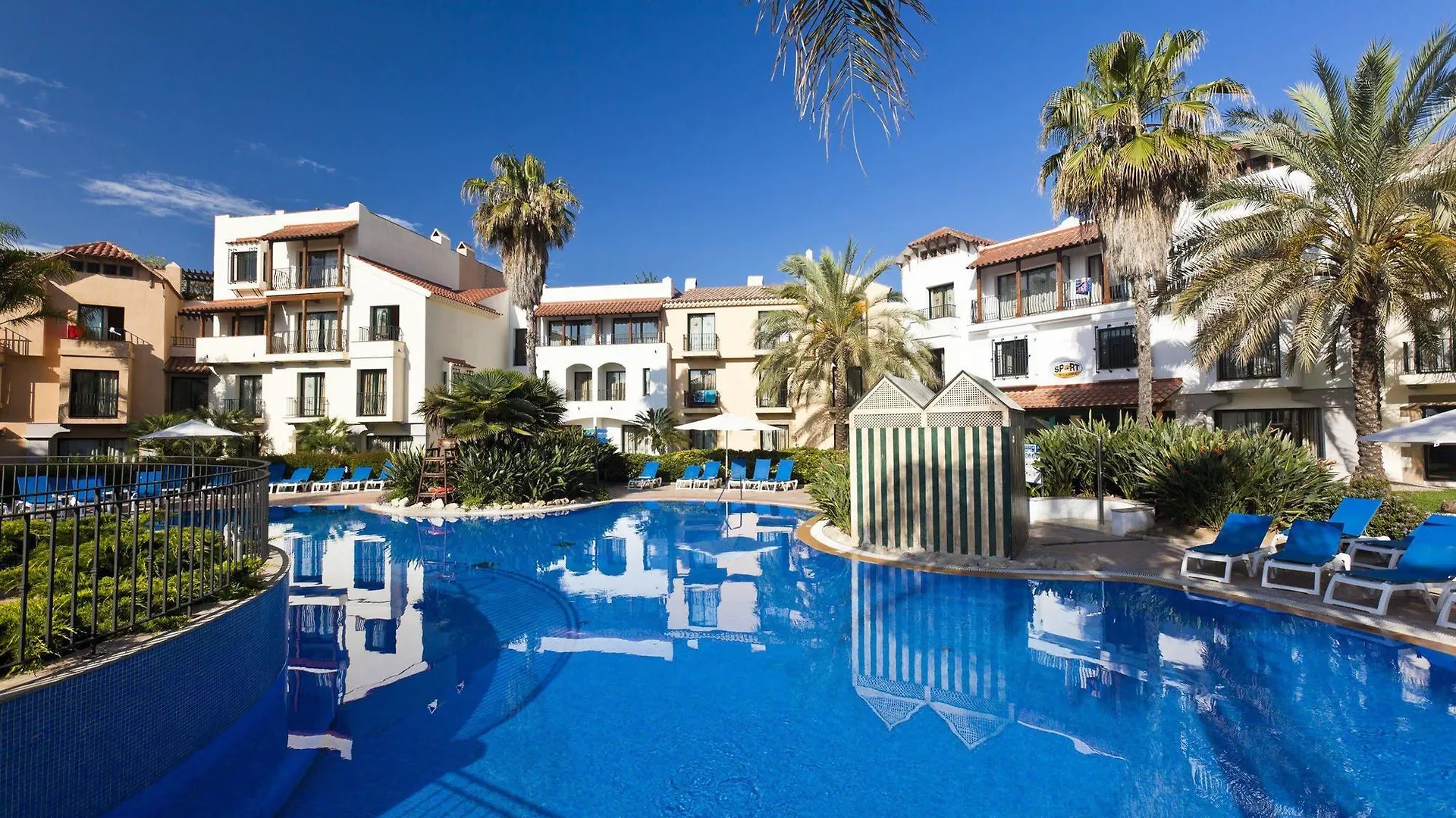 PortAventura Hotel: Theme Park Access Included Salou 4*,  Spain