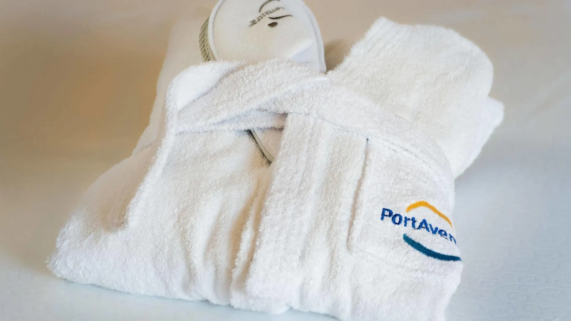 Hotel PortAventura Hotel: Theme Park Access Included Salou
