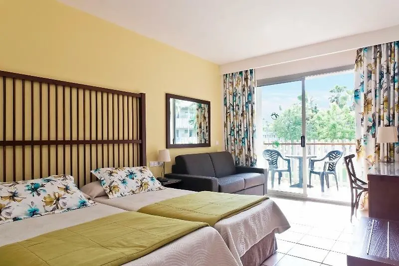PortAventura Hotel: Theme Park Access Included Salou 4*,
