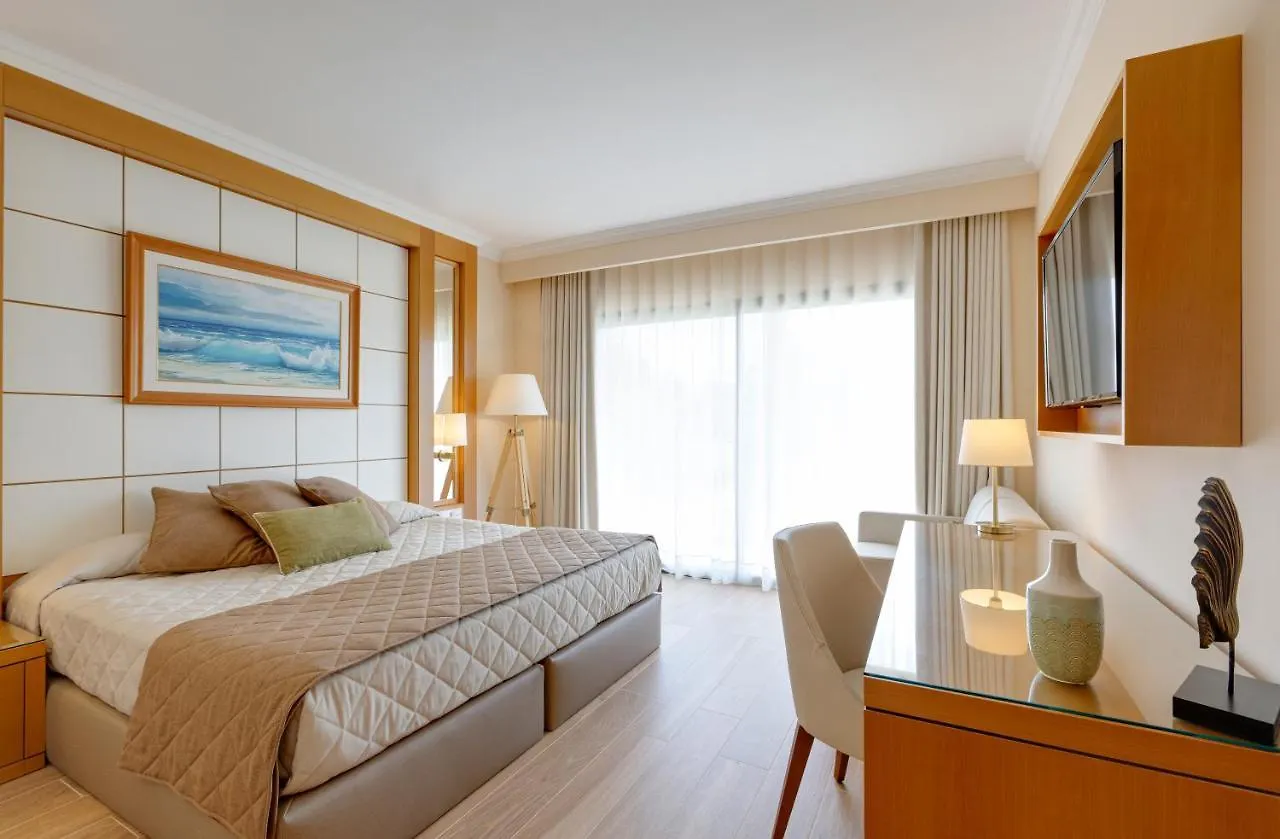 PortAventura Hotel: Theme Park Access Included Salou Hotel