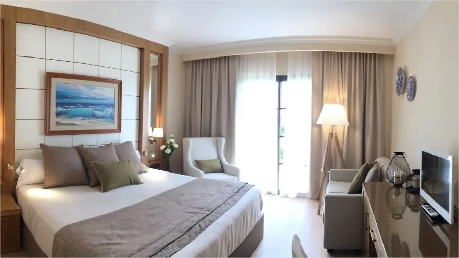 Hotel PortAventura Hotel: Theme Park Access Included Salou